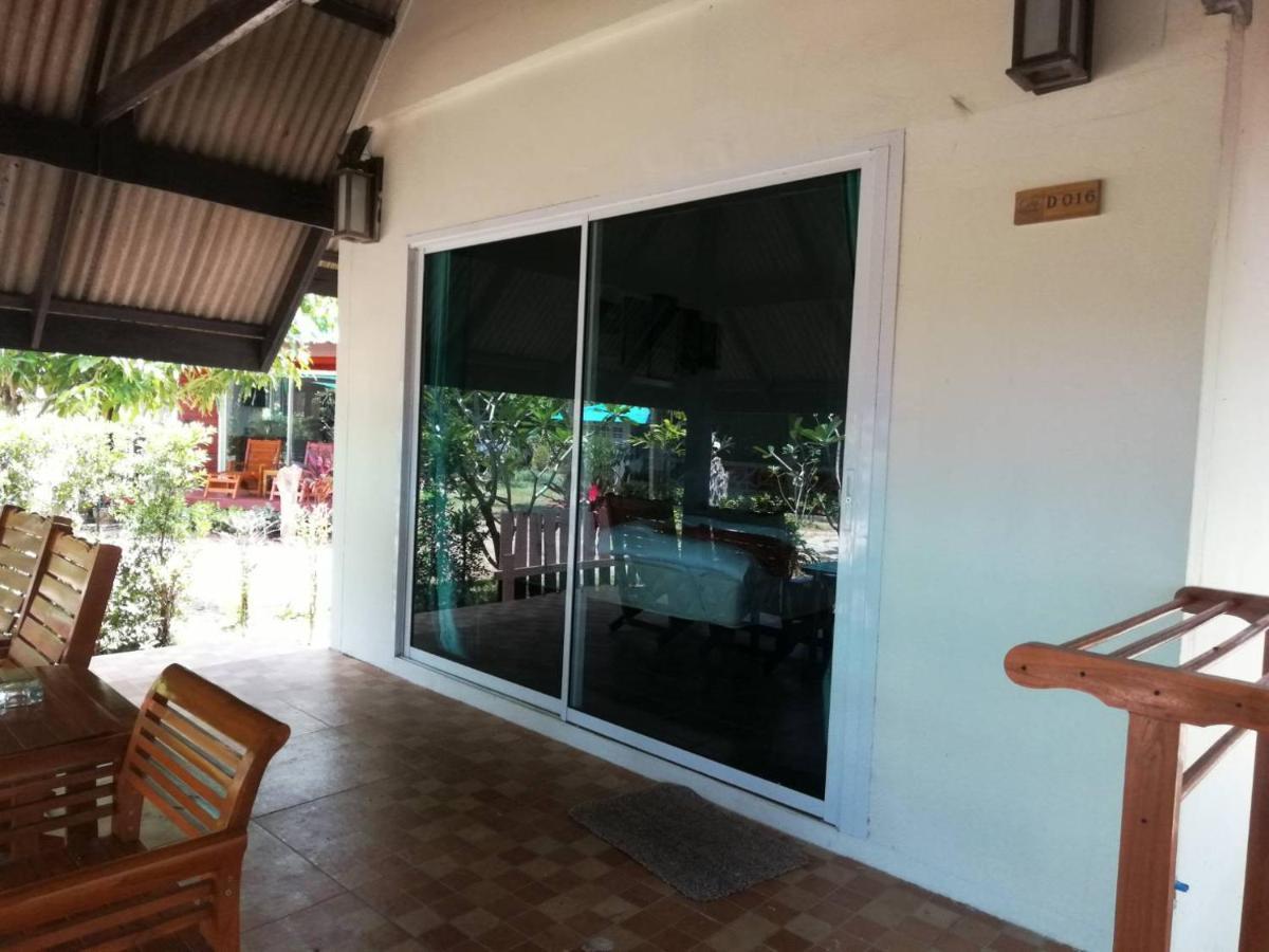 Koh Jum Delight Beach Bagian luar foto
