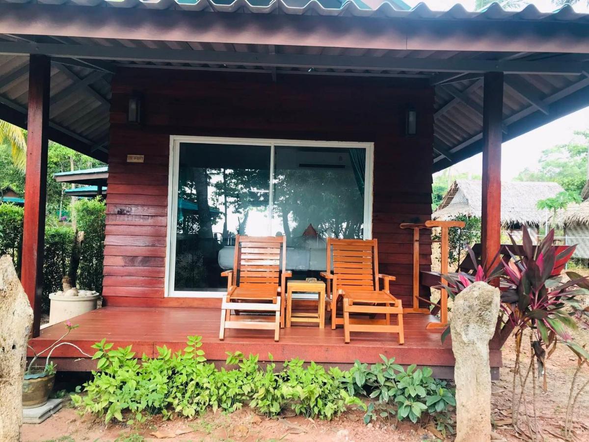 Koh Jum Delight Beach Bagian luar foto