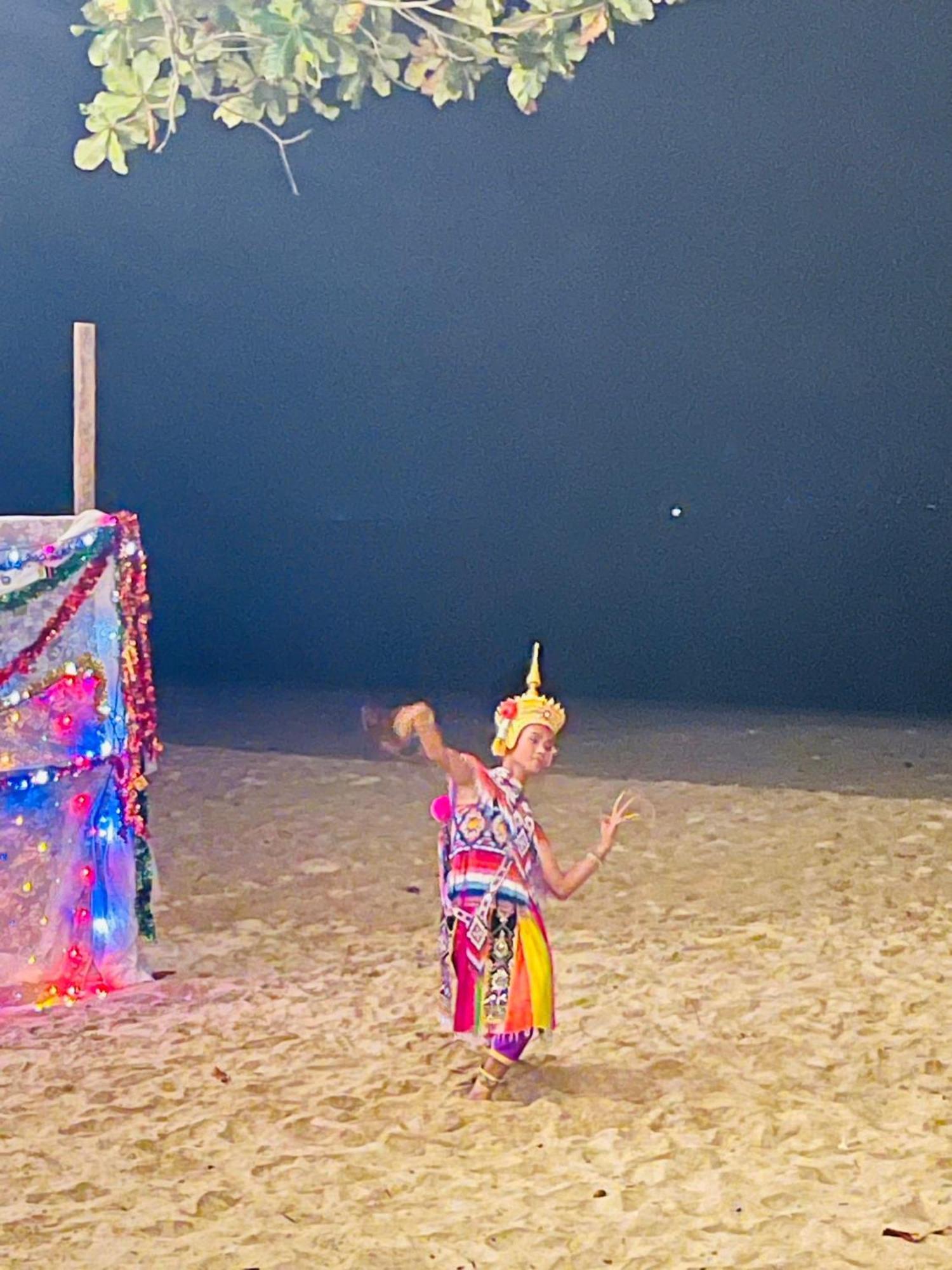 Koh Jum Delight Beach Bagian luar foto